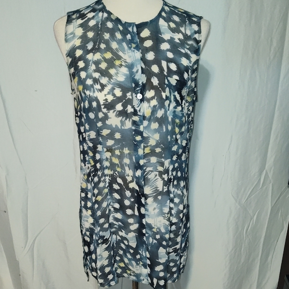 CAbi Avery Sleeveless Tunic Blouse Blue Chiffon Button Up Side Cut Size m Sheer